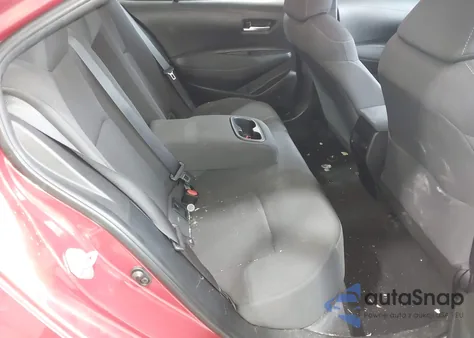 2021 Toyota Corolla Le z USA, uszkodzony, nr VIN 5YFEPMAE2MP149282